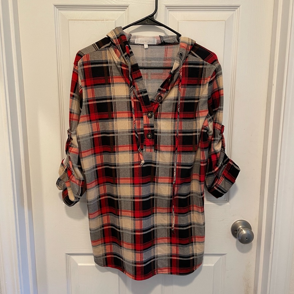Very soft long flannel shirt with good and 3/4 sleeves